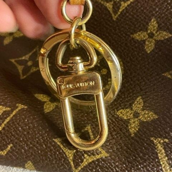 Louis Vuitton Artsy MM - Picture 5 of 11